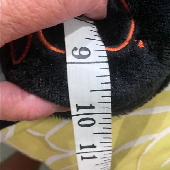 Rae Dunn Halloween “Hocus Pocus” plush robe with matching slipper “Boo” socks. - Picture 10 of 10